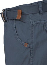Laden Sie das Bild in den Galerie-Viewer, Indicode Kjeld Herren Cargo Shorts mit 6 Taschen inkl. Stoffgürtel aus 100% Baumwolle
