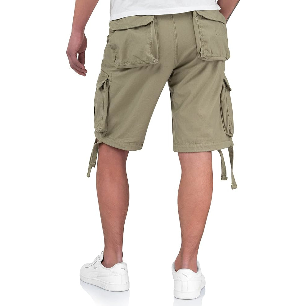 Surplus Airborne Vintage Shorts 21 oliv light Rückansicht am Model - City-Kaufhaus Herber GmbH