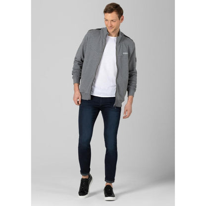 Timezone Stretchjeans Slim ScottTZ 3500/6451 dark navy wash Ansicht am Model - City-Kaufhaus Herber GmbH
