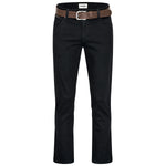 Wrangler Texas Stretchjeans W12109004 Black Overdye mit braunem Gürtel - City-Kaufhaus Herber GmbH